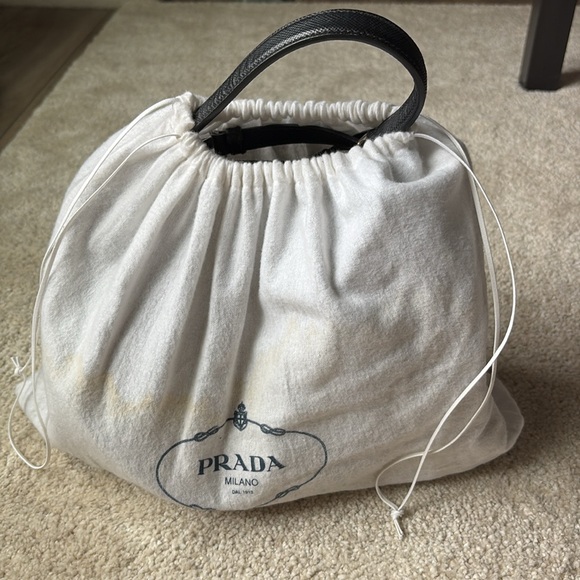 ✨GENUINE✨ PRADA Leather Black Saffiano Small 2015 Satchel - Picture 9 of 9